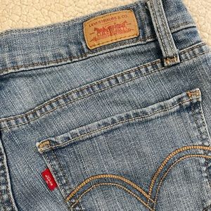 Levi’s 524 too superlow cutoff Jeans